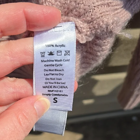 LuLaRoe Mariah White and Pink Sweater Small - Picture 3 of 6